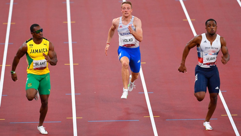 Ján Volko, Jamajčan Yohan Blake (vľavo) a Brit Chjindu Ujah počas rozbehu na 100 metrov.