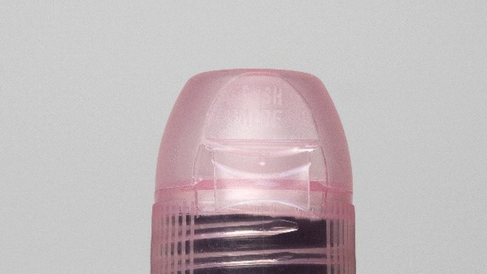 Farba na tetovanie s názvom Perma Blend Blackish Brown a značkou Perma Blend.