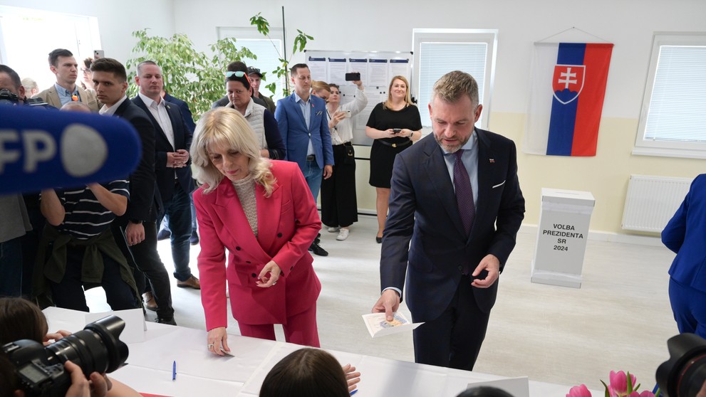 Peter Pellegrini odvolil v Rovinke.