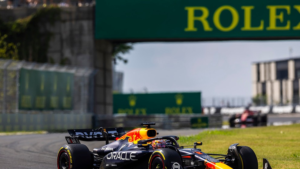 Holanďanovi Maxovi Verstappenovi to tentokrát na pódium nestačilo.