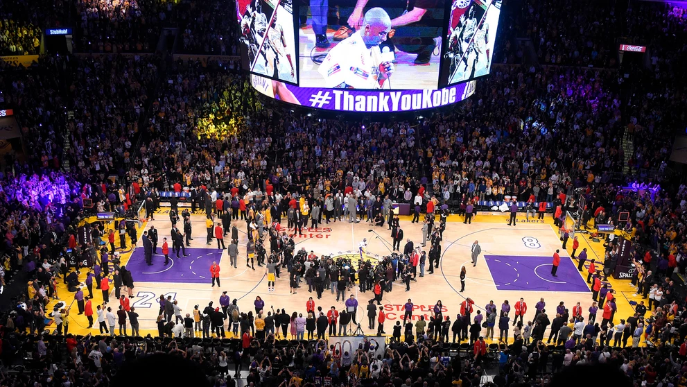 Rozlúčka Kobeho Bryanta s NBA po poslednom zápase kariéry.
