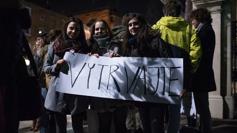 Študenti podporili slovenských učiteľov v Londýne.