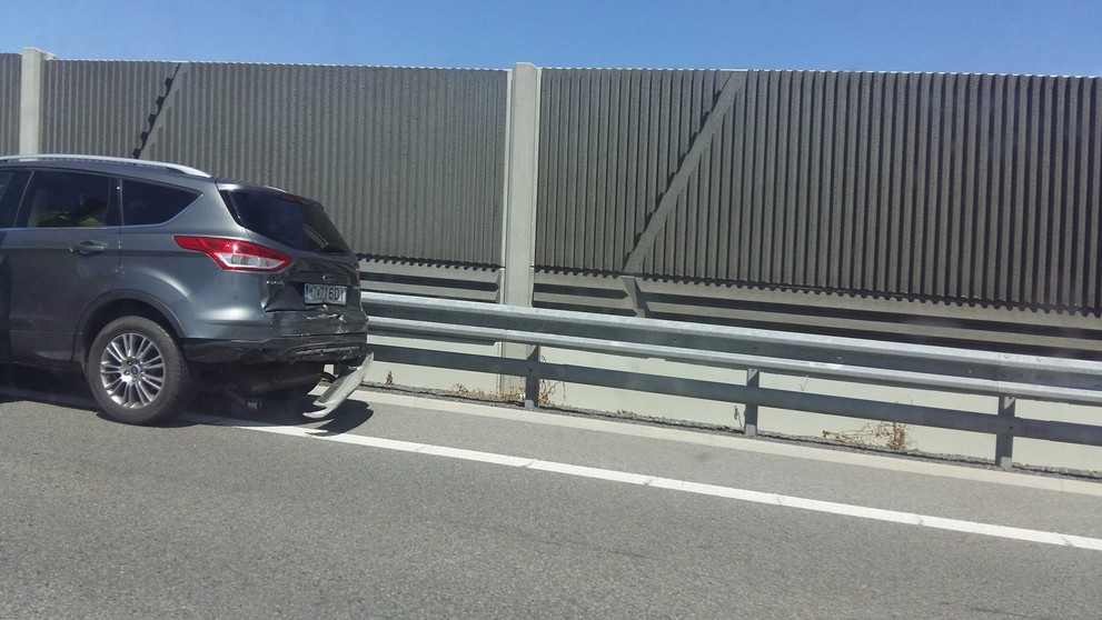 Nehoda na R1 pri Beladiciach.