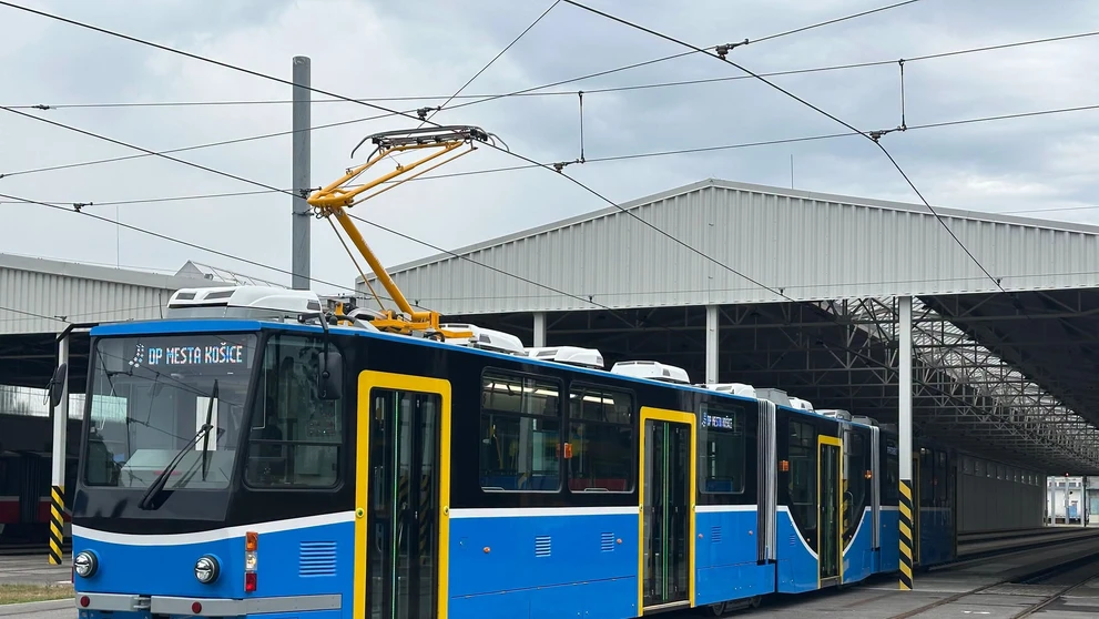 Prvá klimatizovaná električka dorazila do Košíc.