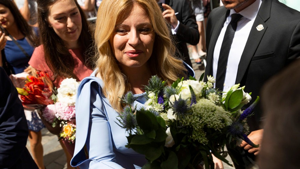 Zuzana Čaputová s dcérami počas Te Deum v Dóme sv. Martina.