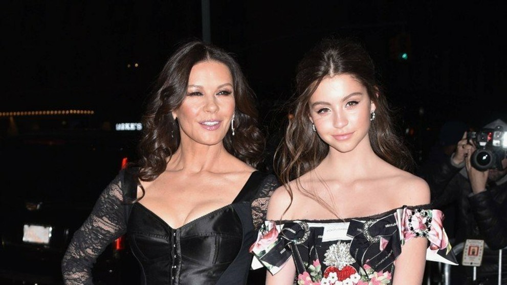 Catherine Zeta-Jones s dcérou Carys Zeta Douglas.