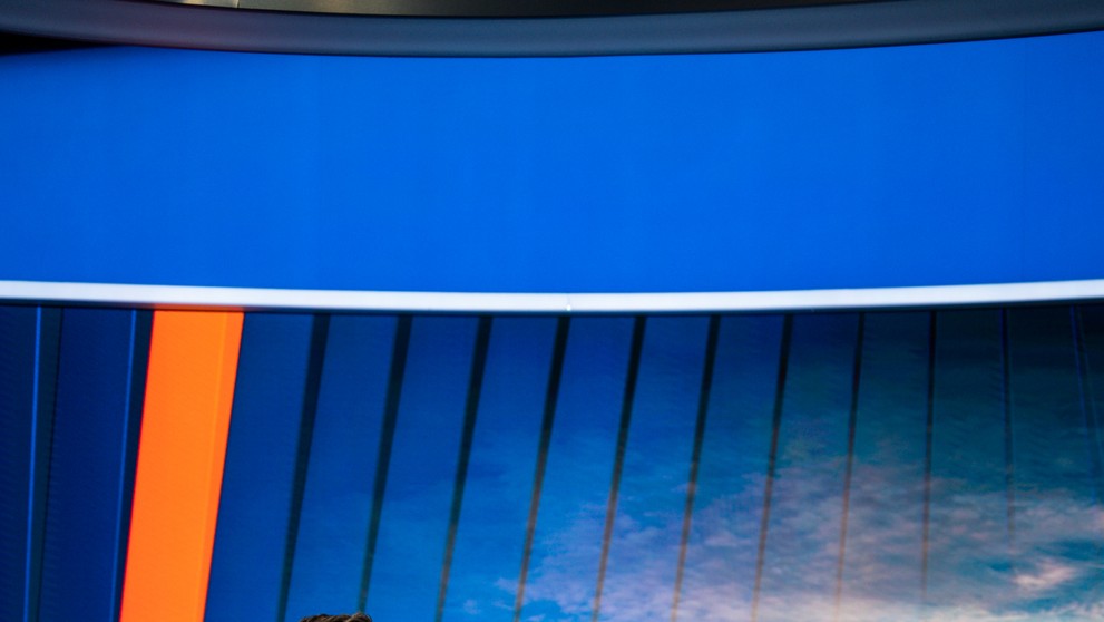 Veronika Remišová (Za ľudí) a Ľuboš Blaha (Smer-SD) v relácii Na telo.