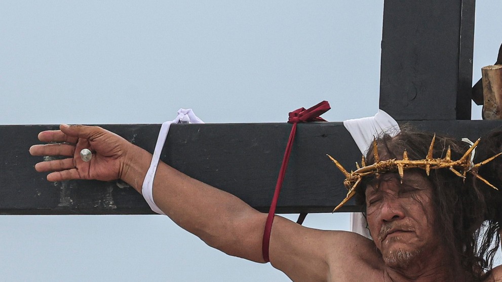 Nechali sa ukrižovať po vzore Ježiša Krista.