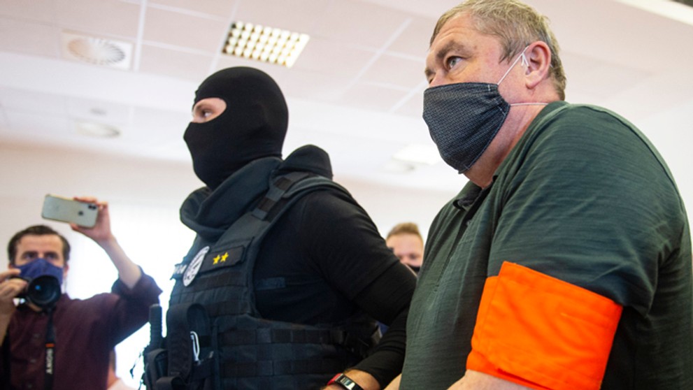 Pokračuje proces s Dušanom Kováčikom.