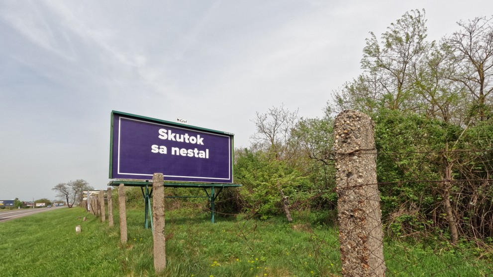 Kontroverzná billboardová kampaň.