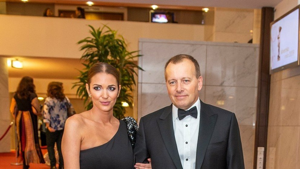 Váhate, či ísť voliť Oteckovia v tom majú jasno!.mp4