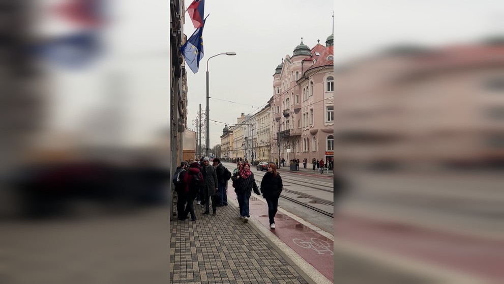 Budovy Univerzity Komenského evakuovali