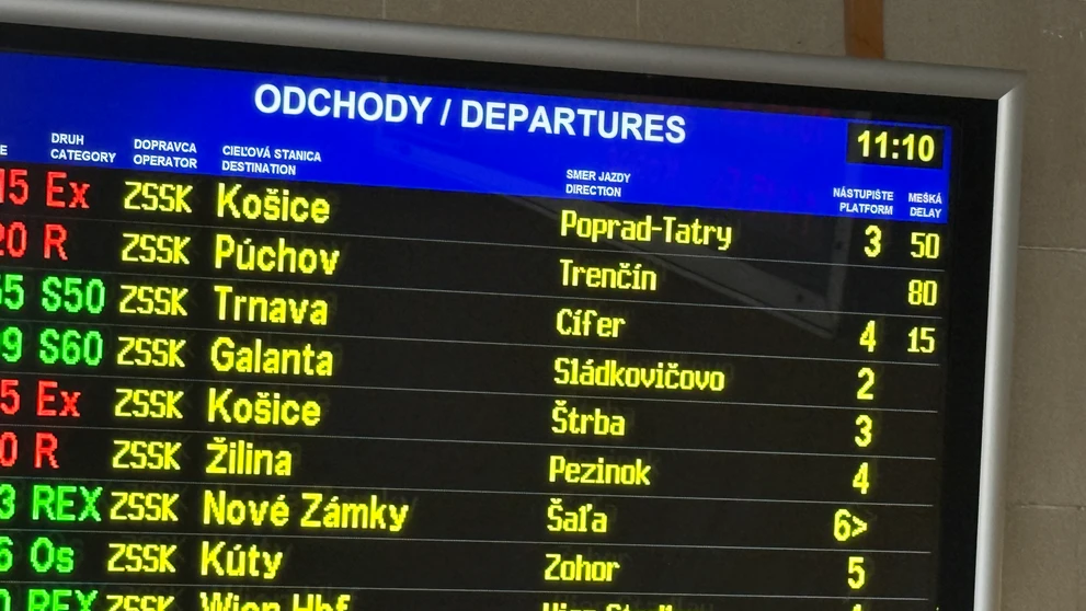 Poškodené vedenie ochromilo vlakovú dopravu.