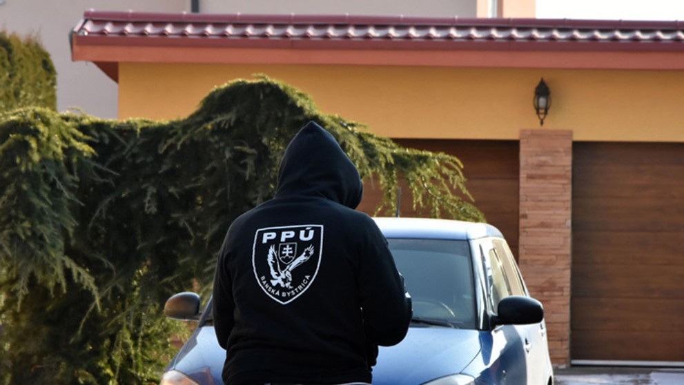 Dom na Ružovej 12 v Trebišove patrí podľa informácie z katastra firme AV-Real, má ju údajne vlastniť Vadalov brat Sebastiano.