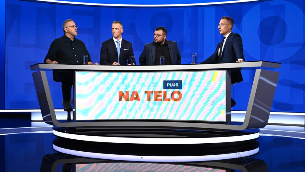 Na telo PLUS s Petrom Krajčírovičom, Martinom Královičom a Radovanom Bránikom.