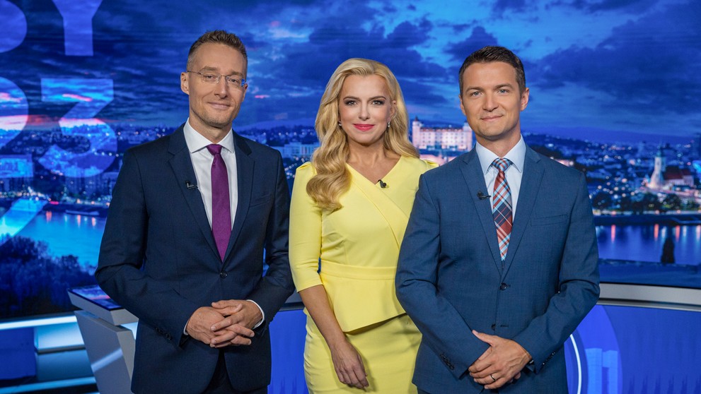 Moderátori Volebnej noci 2023 - Zlatica Švajdová Puškárová, Michal Kovačič, Viktor Vincze