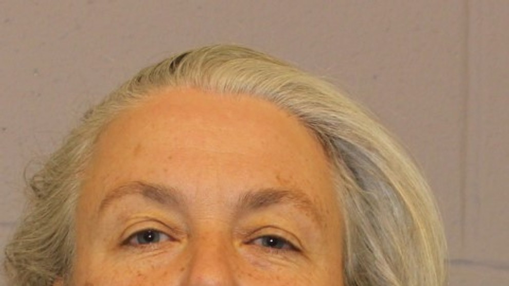 55-ročná Rorie Sussan Woodsová, ktorá použila roj včiel ako nebezpečnú zbraň