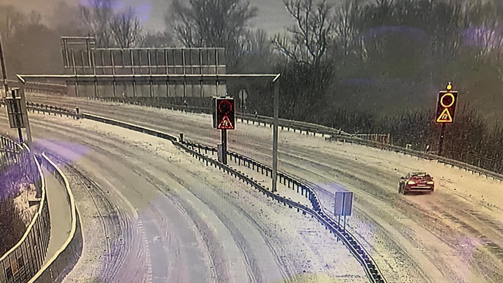 Extrémna poľadovica a sneh