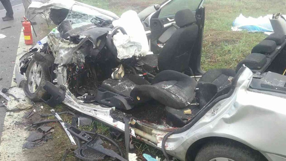 V Rimavskej Sobote sa zrazil vlak s autom.