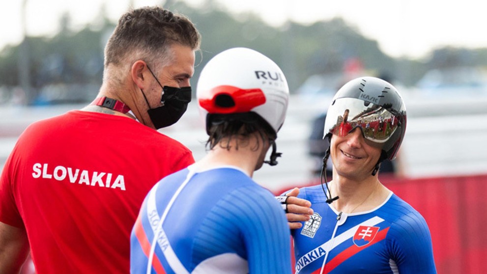 Patrik Kuril a Jozef Metelka po zisku zlata a striebra na POH 2020.