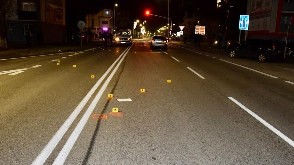 Tragédia v Topoľčanoch. Vodič zrazil 69-ročnú chodkyňu, zraneniam podľahla 