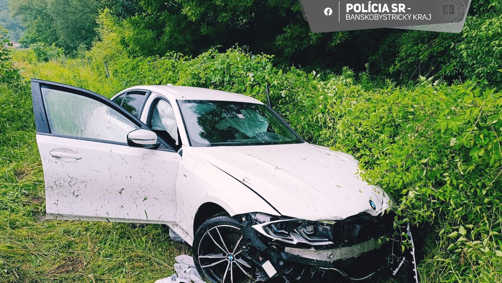 Tragická nehoda pri Hronskej Breznici.