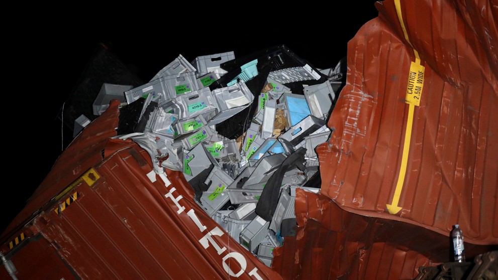 Obsah nákladu sa vysypal