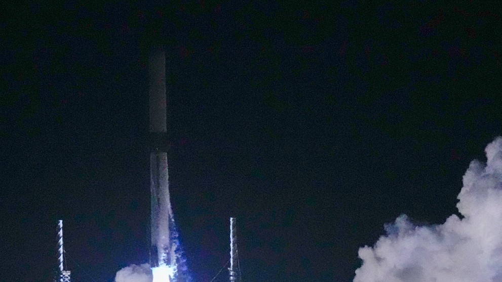 Nosná raketa New Glenn odštartovala na prvý skúšobný let.