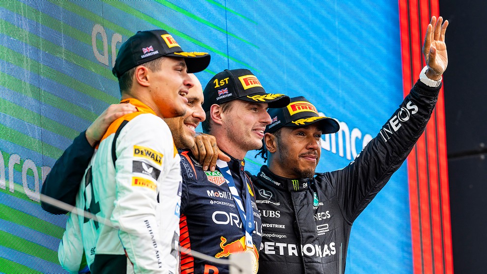 Pódium víťazov na VC Veľkej Británie.