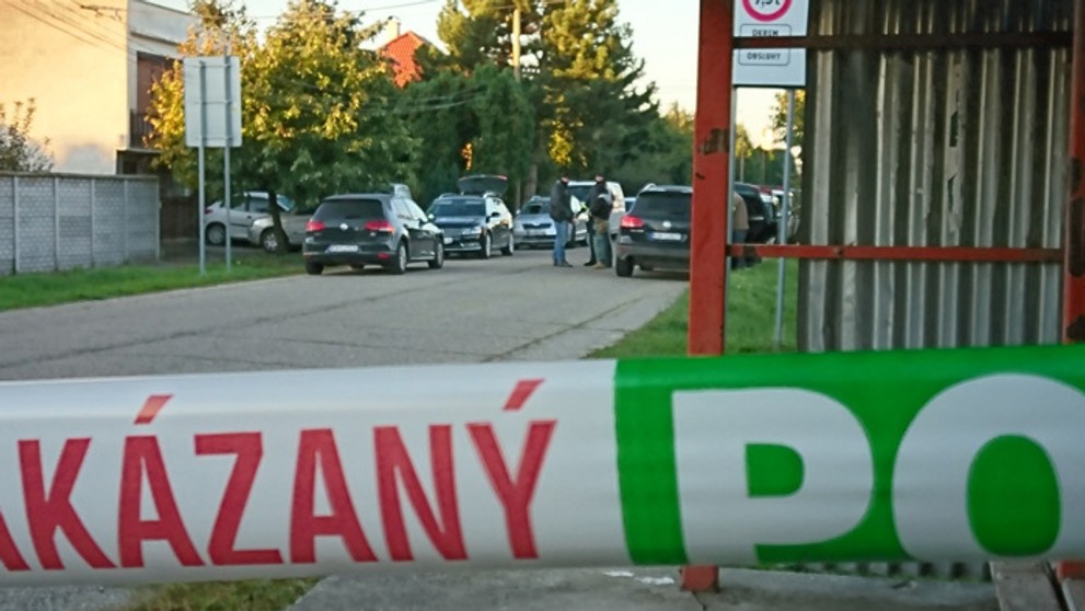 NAKA v meste Kolárovo na juhu Slovenska zadržala obvinených