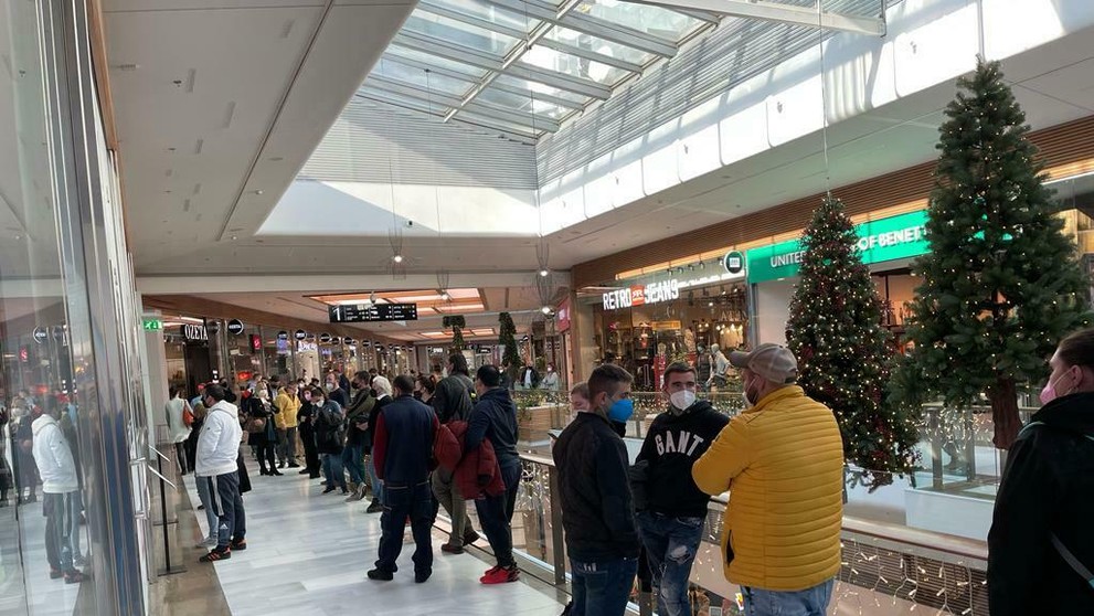 Ľudia v dlhých radoch prezradili, prečo sa nechali zaočkovať