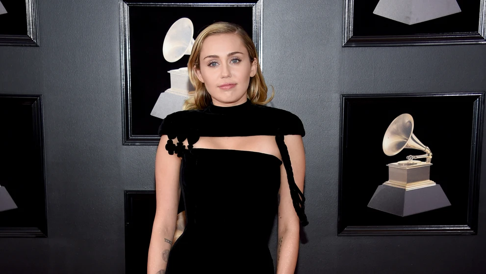 Miley Cyrus a Elton John