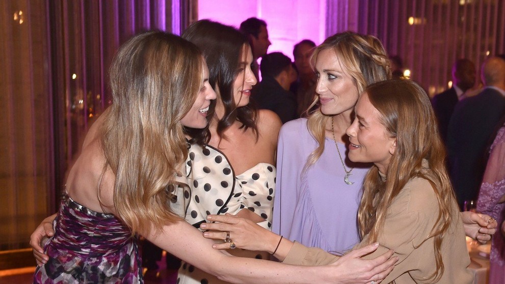 Ony majú len 30?! Dvojčatá Olsenové vyzerajú ako stareny