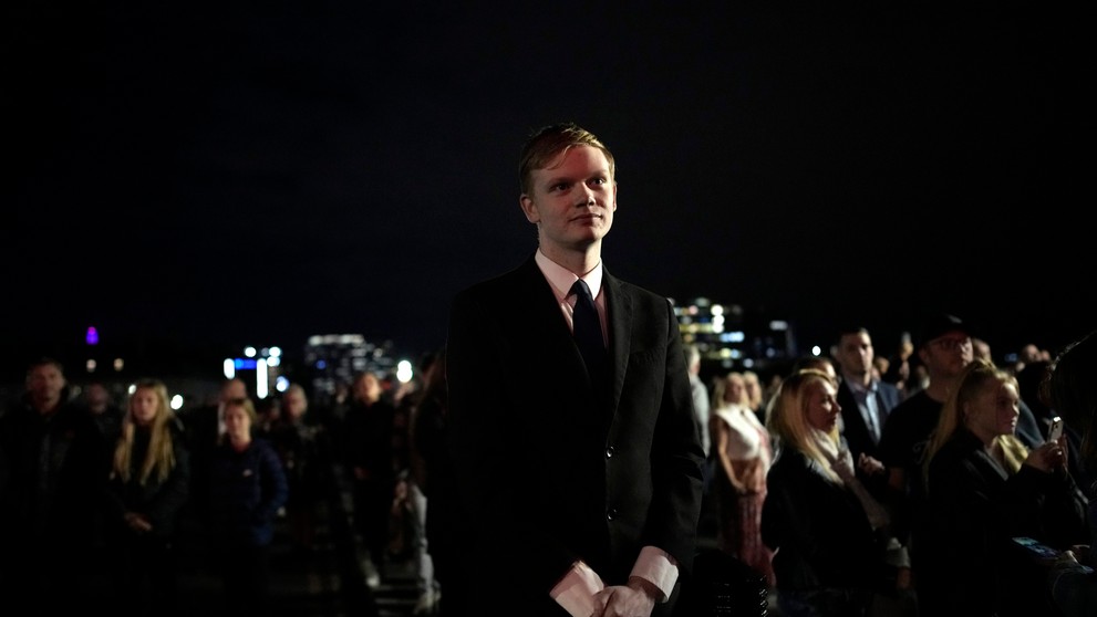 Minúta ticha za kráľovnú Alžbetu II.