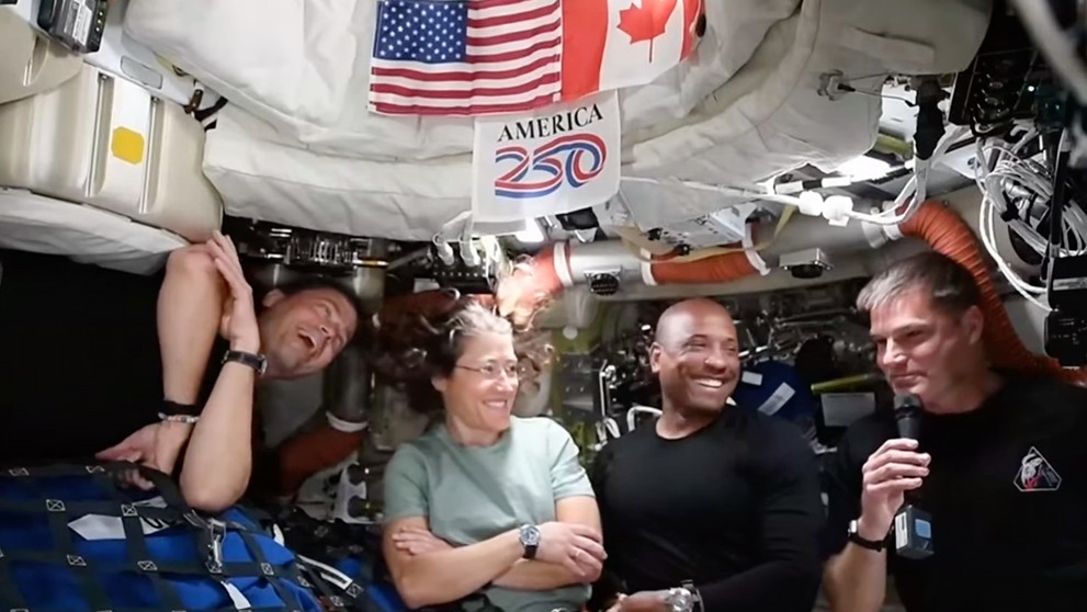 Posádka misie Artemis II