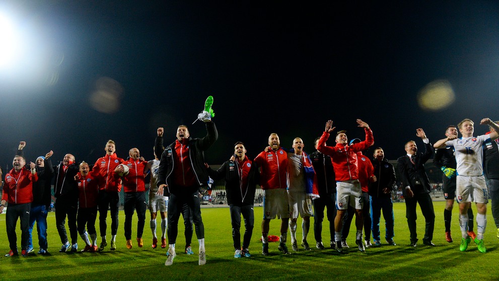 Slovensko postúpilo na EURO 2016