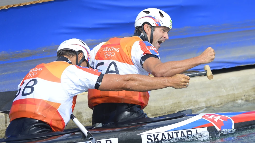 Slovensko má prvé olympijské zlato! Získali ho Škantárovci