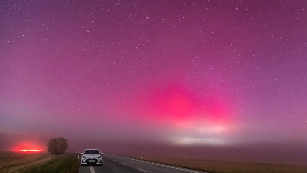 Polárna žiara 12. novembra 2025 o 5:17 SEČ v Perneku na Záhorí