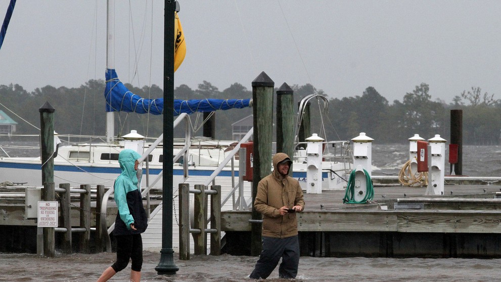 Hurikán Florence zasiahol USA