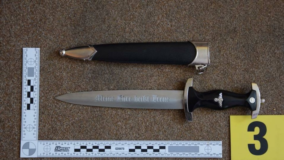 Nôž z domovej prehliadky Martina R. v Banskej Bystrici.