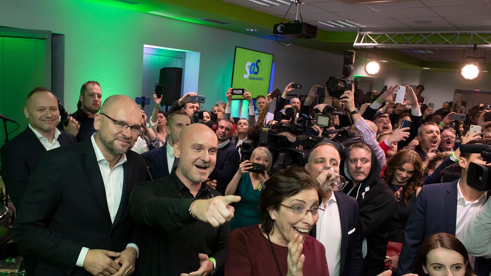 Richard Sulík vo volebnej centrále počas prvých výsledkov parlamentných volieb (29.2.2020)