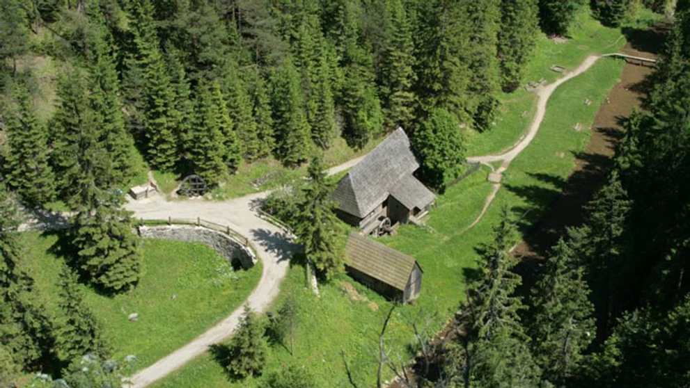 Pohľad na Vodný mlyn v Kvačianskej doline. 