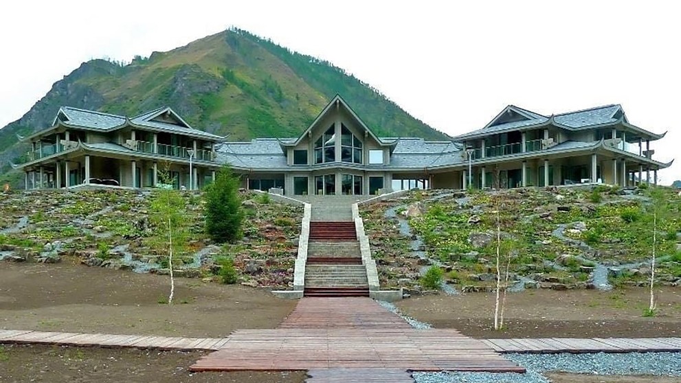 Putinovu daču zničil požiar.