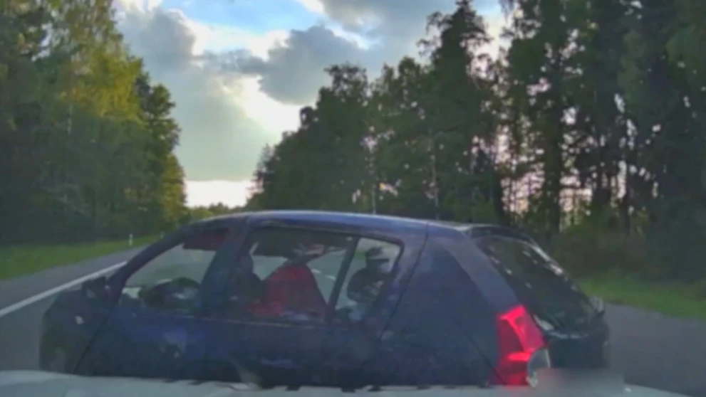 Policajná naháňačka pri Karlových Varoch