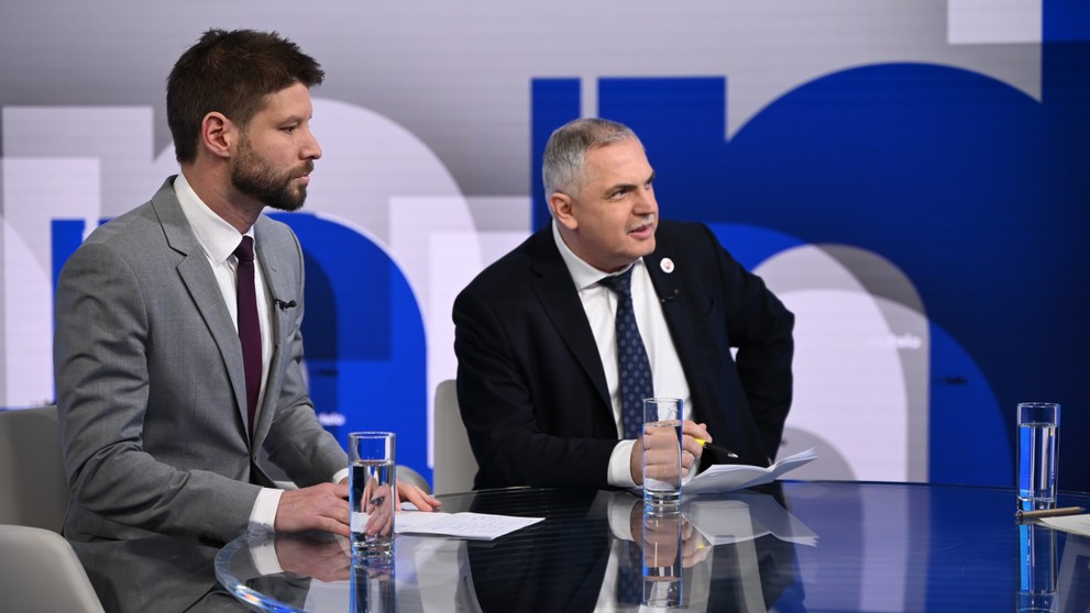 Hosťami relácie Na telo boli Michal Šimečka a Roman Michelko.