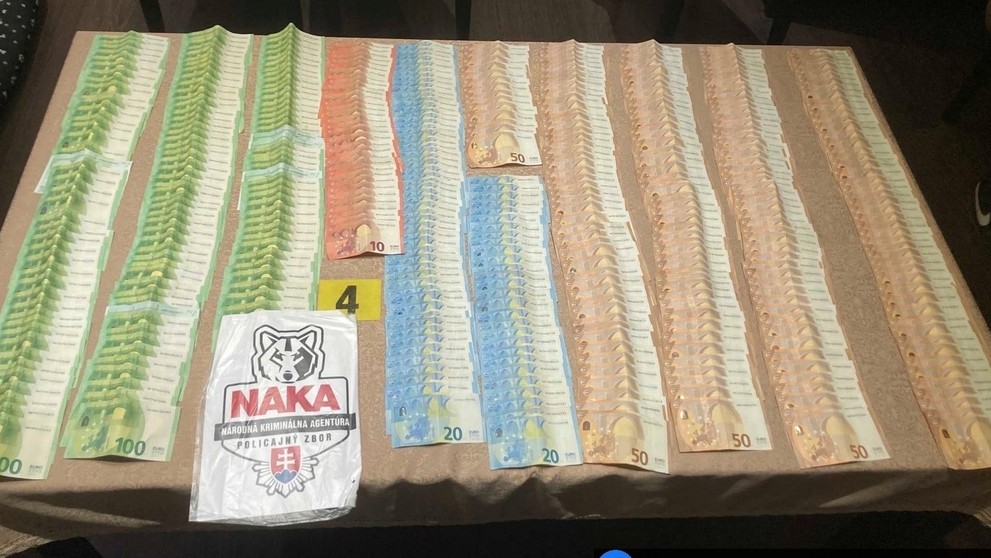 Peniaze z drogovej činnosti na juhu Slovenska.