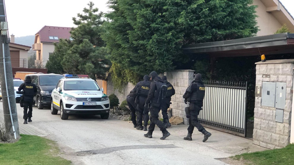 Razia v Bratislave s súvislosti s výstavbou bratislavského obchvatu.