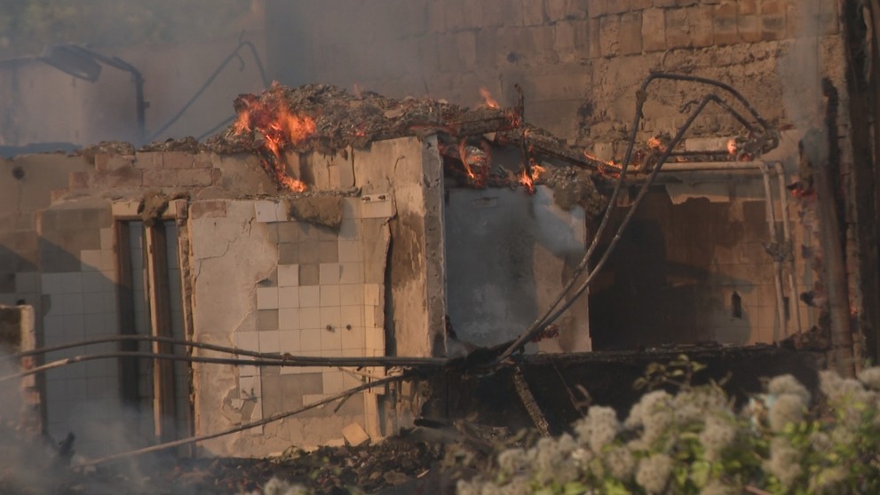 Požiar ubytovne na ulici Mlynské luhy v Bratislave.