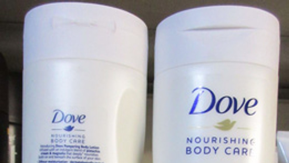 Dove Body Lotion pampering with pistachio & magnolia for beautifully soft skin – telové mlieko