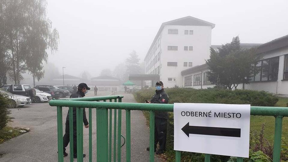 Nehoda na priecestí neďaleko obce Slovenské Nové Mesto